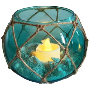 Glazen vissersbol in net met LED