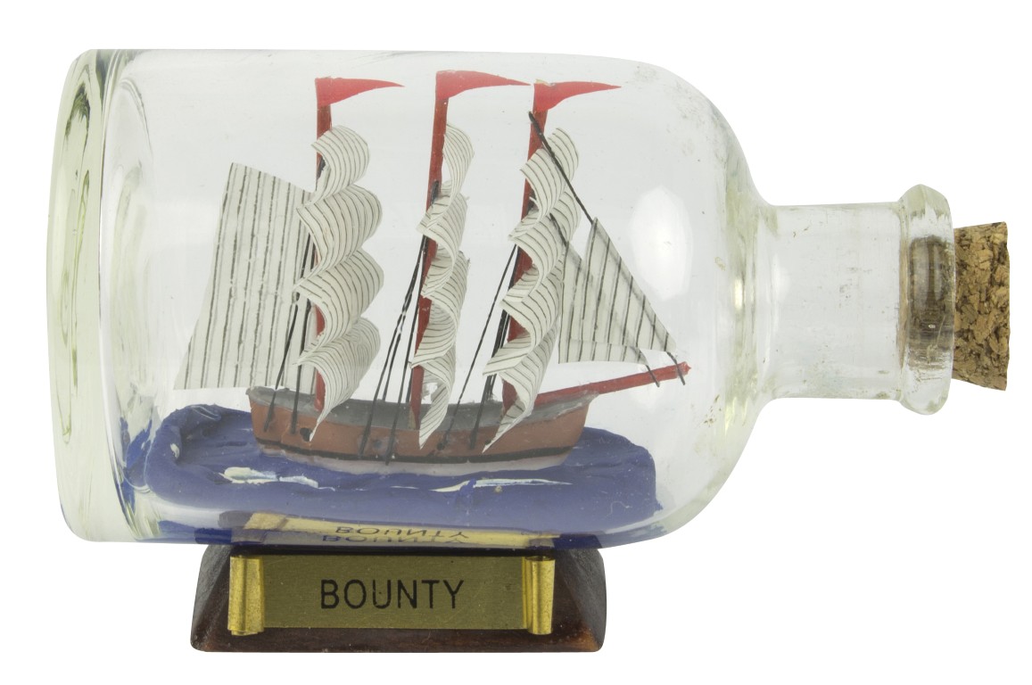 Flessenschip Bounty L: 9 cm p.6