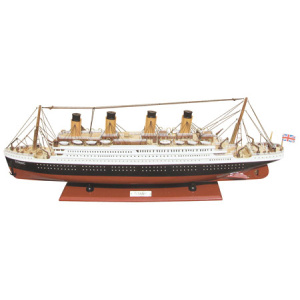 Titanic L: 80 cm x H: 29 cm