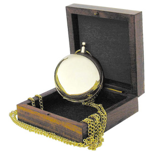 Kompas+ketting in houten kistje ø 5cm