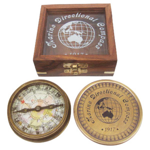Kompas messing ø 7,5 cm in houten doos