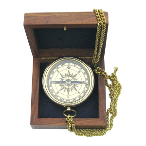 Kompas + ketting in houten kistje ø 6cm